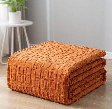 Throw Blanket With Structured Jacquard Pattern
