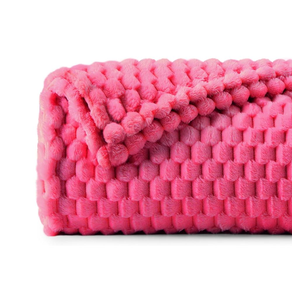 Throw Blanket With Structured Jacquard Pattern